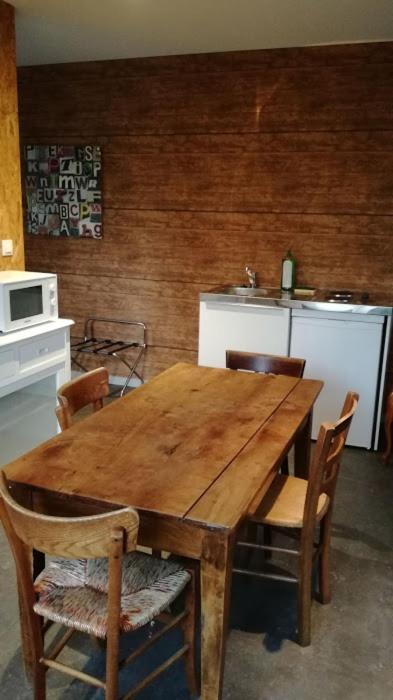 Le Jardin De La Reyssouze Bed & Breakfast Gorrevod Exterior foto